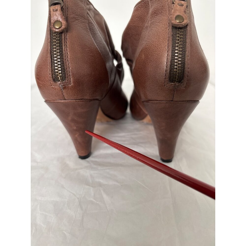 Indigo by Clarks Heels 8 Brown Leather Booties Cutout Knotted Detail Office Chic - Picture 3 of 16